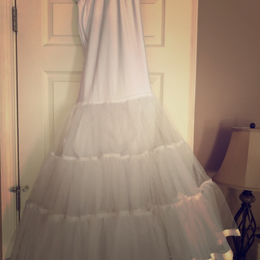 Wedding dress underskirt